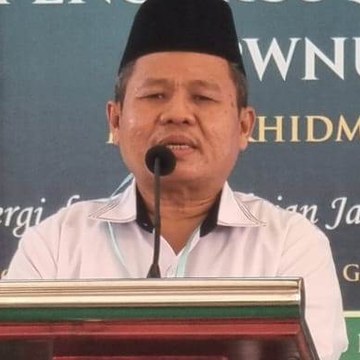 Dr. KH. Zuhdi Muhdlor